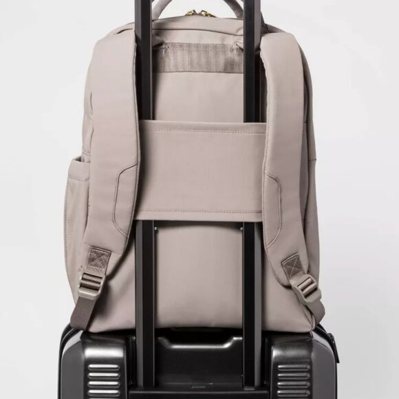 16" Commuter Backpack Laptop Backpack - Picture 5 of 13